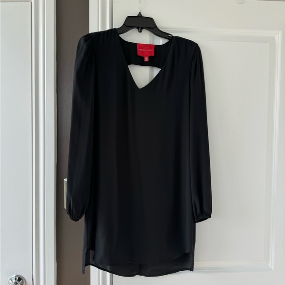 Saks Fifth Avenue Dresses & Skirts - Saks Fifth Avenue black dress